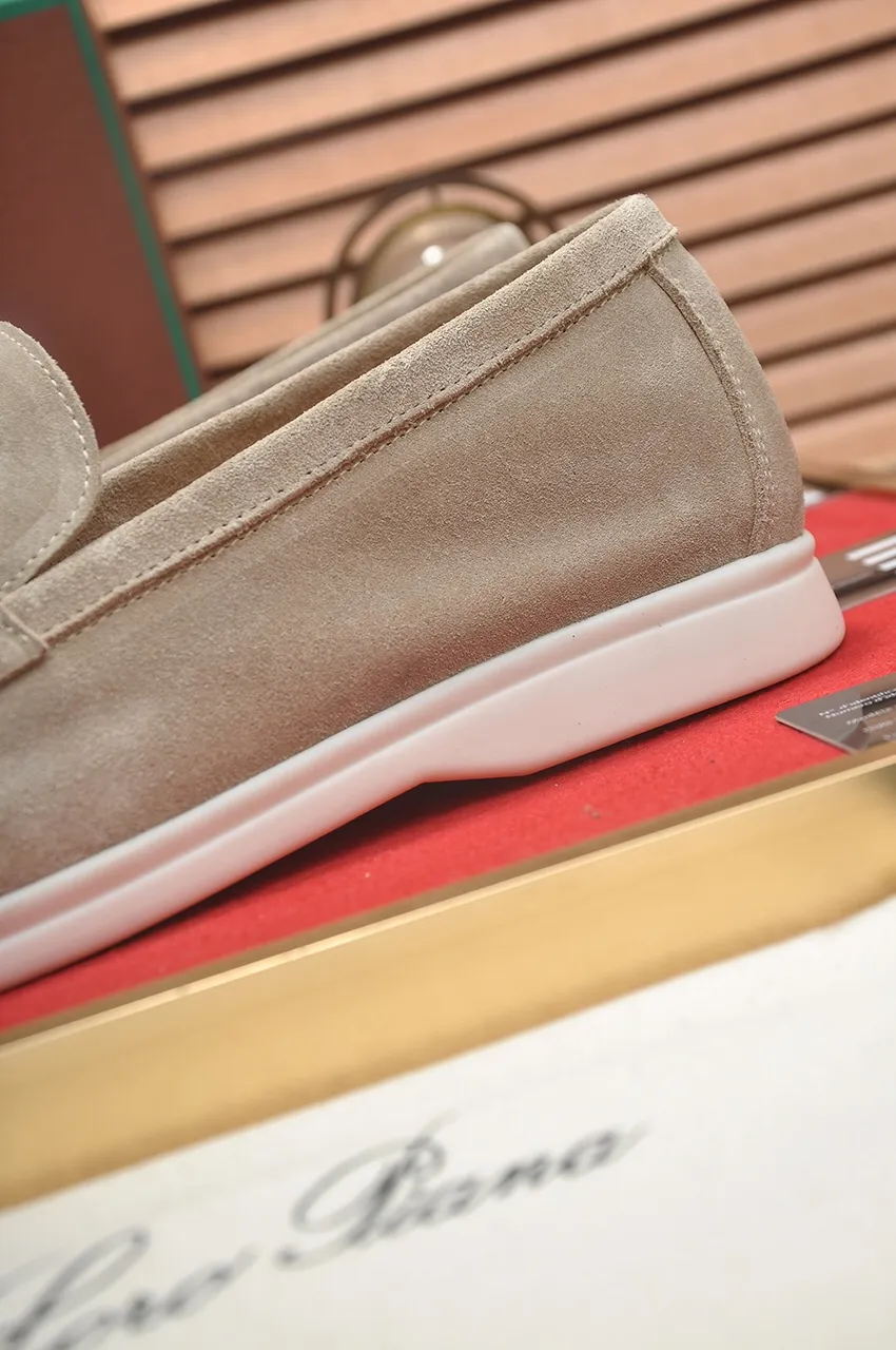Men's shoes 💰400💶[𝐥𝐨𝐫𝐨 𝐏𝐢𝐚𝐧𝐚] [Couple model] High-end quality, affordable price, LP classic loafers, Italian treasure brand, the only brand that can match Hermès! Only after wearing it do we know that we can’t live up to our feet. Women’s code: 35-40 (customized sizes 34, 41, 42 are non-returnable) Men’s code: 38-44 (customized 45, 46, 47, 48 are non-refundable) Fabric: Customized imported cashmere Lining: Customized imported fetal cowhide Foot: Imported benzene-dyed calfskin Outsole: Exclusive original glass rubber outsole